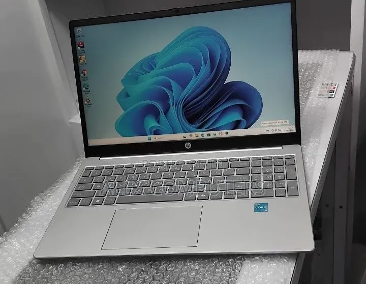 New Laptop HP Stream Notebook 8GB Intel Core i3 SSD 256GB