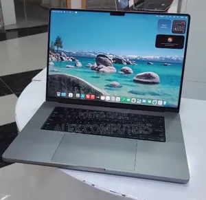 New Laptop Apple MacBook 16GB Apple M1 Max SSHD (Hybrid) 256GB