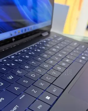 New Laptop HP OmniBook X Flip 14" 16GB Intel Core Ultra 5 SSD 512GB