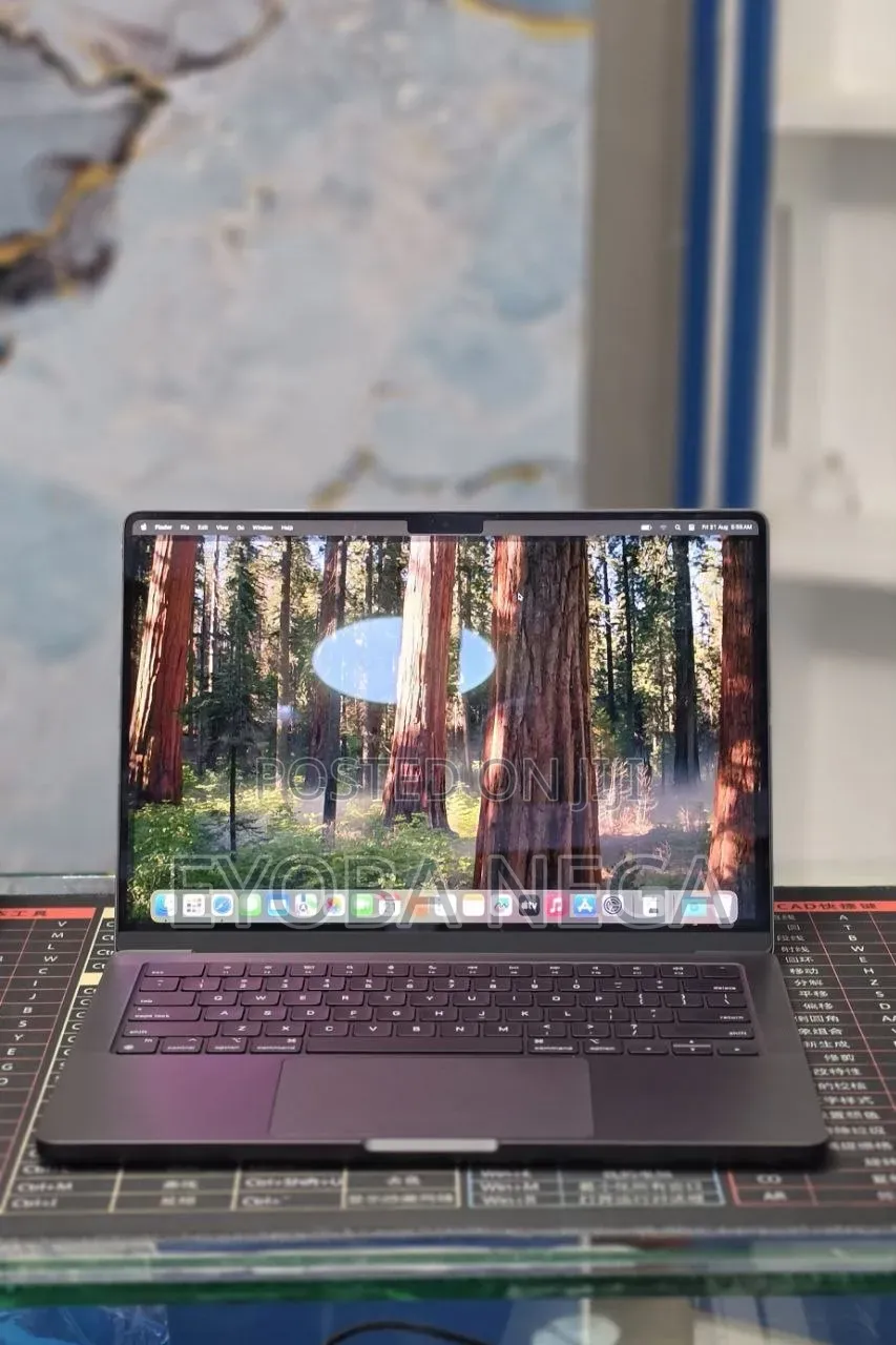 New Laptop Apple MacBook Pro 2024 M4 16GB Apple M4 Pro SSD 512GB