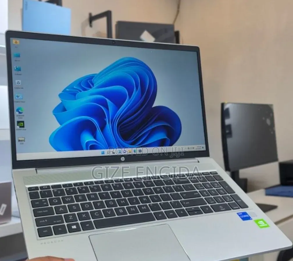 New Laptop HP ProBook 450 G8 16GB Intel Core i7 SSD 512GB
