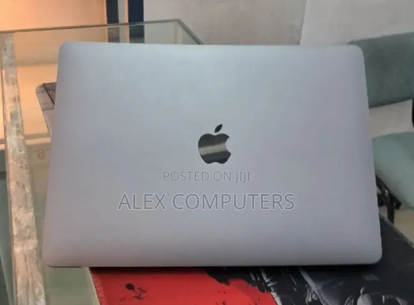 New Laptop Apple MacBook Air 2020 M1 16GB Apple M1 SSD 256GB