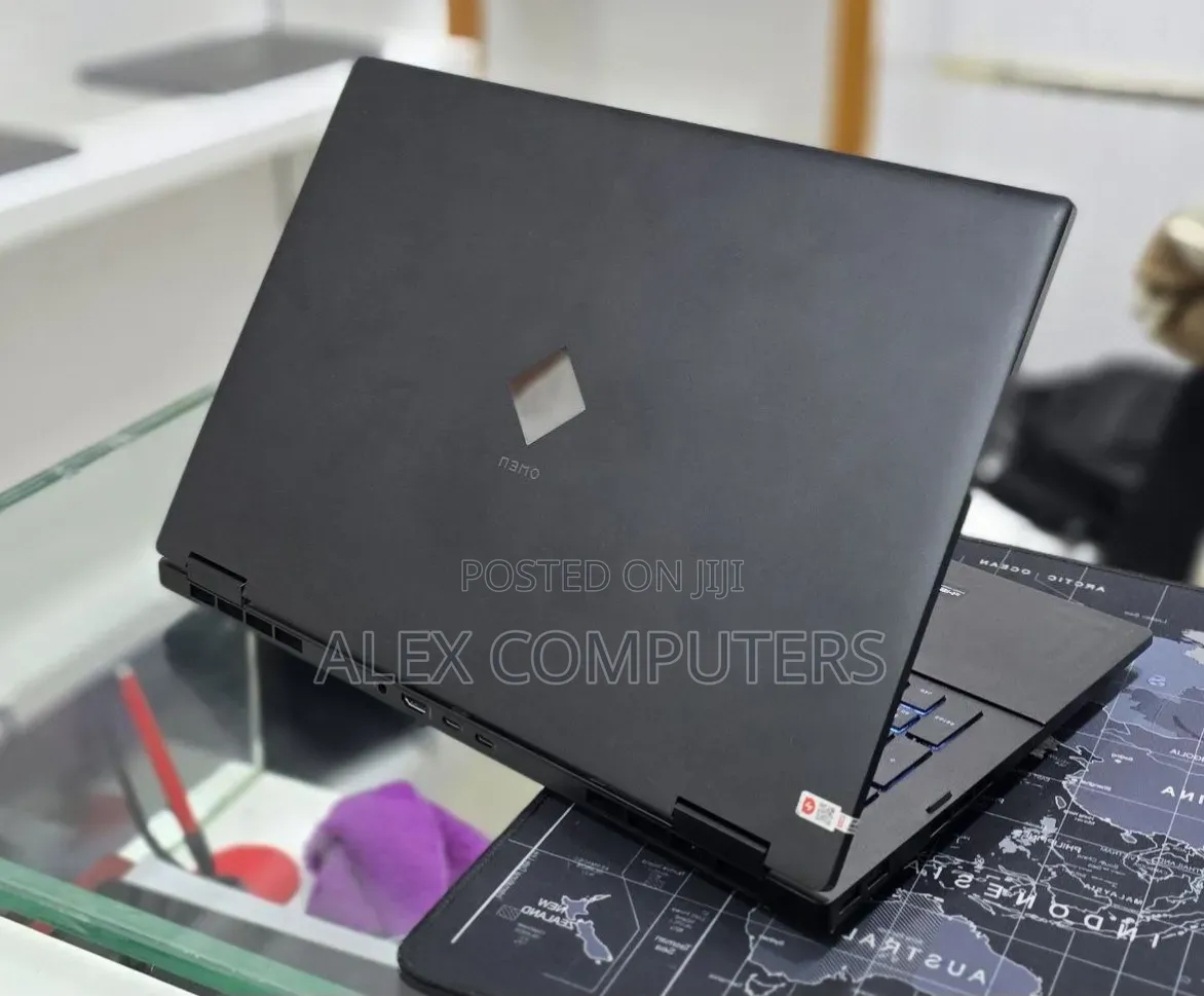 New Laptop HP Omen 16 16GB Intel Core i9 SSD 512GB