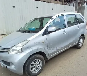 Toyota Avanza 2012 Silver