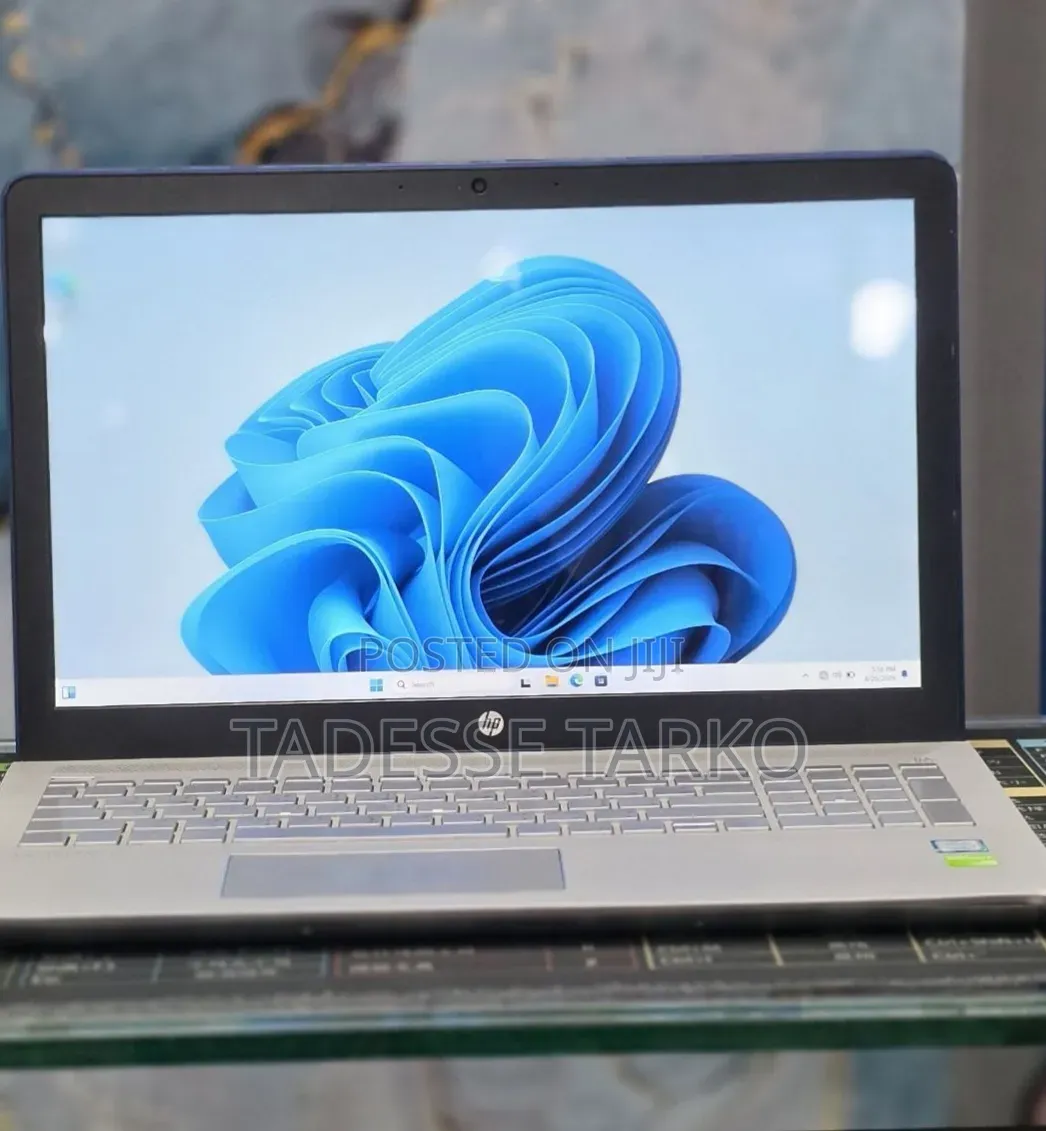 New Laptop HP Pavilion 15 12GB Intel Core i7 HDD 1T