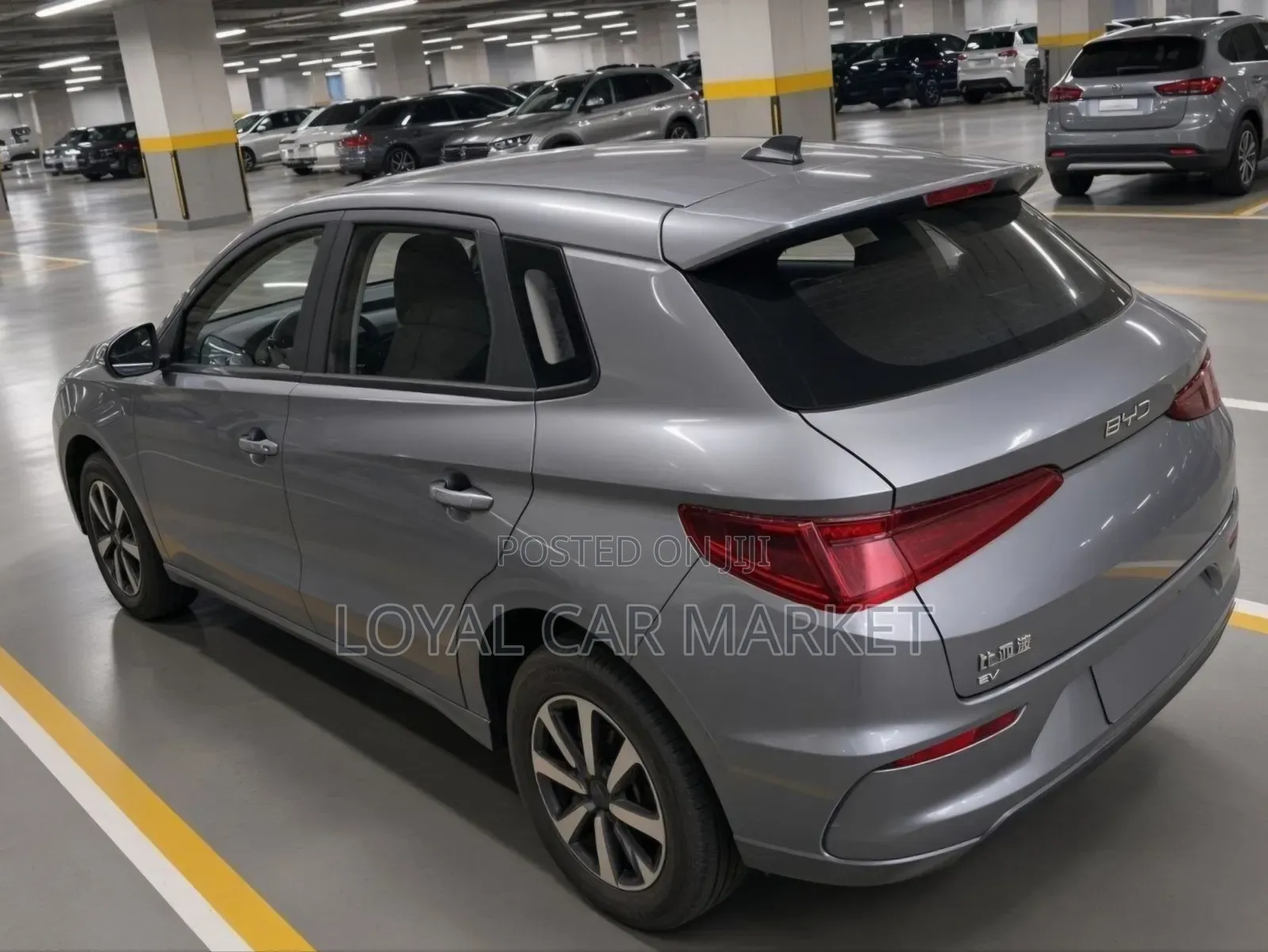 BYD E2 43 kWh 94 hp FWD 2024 Gray