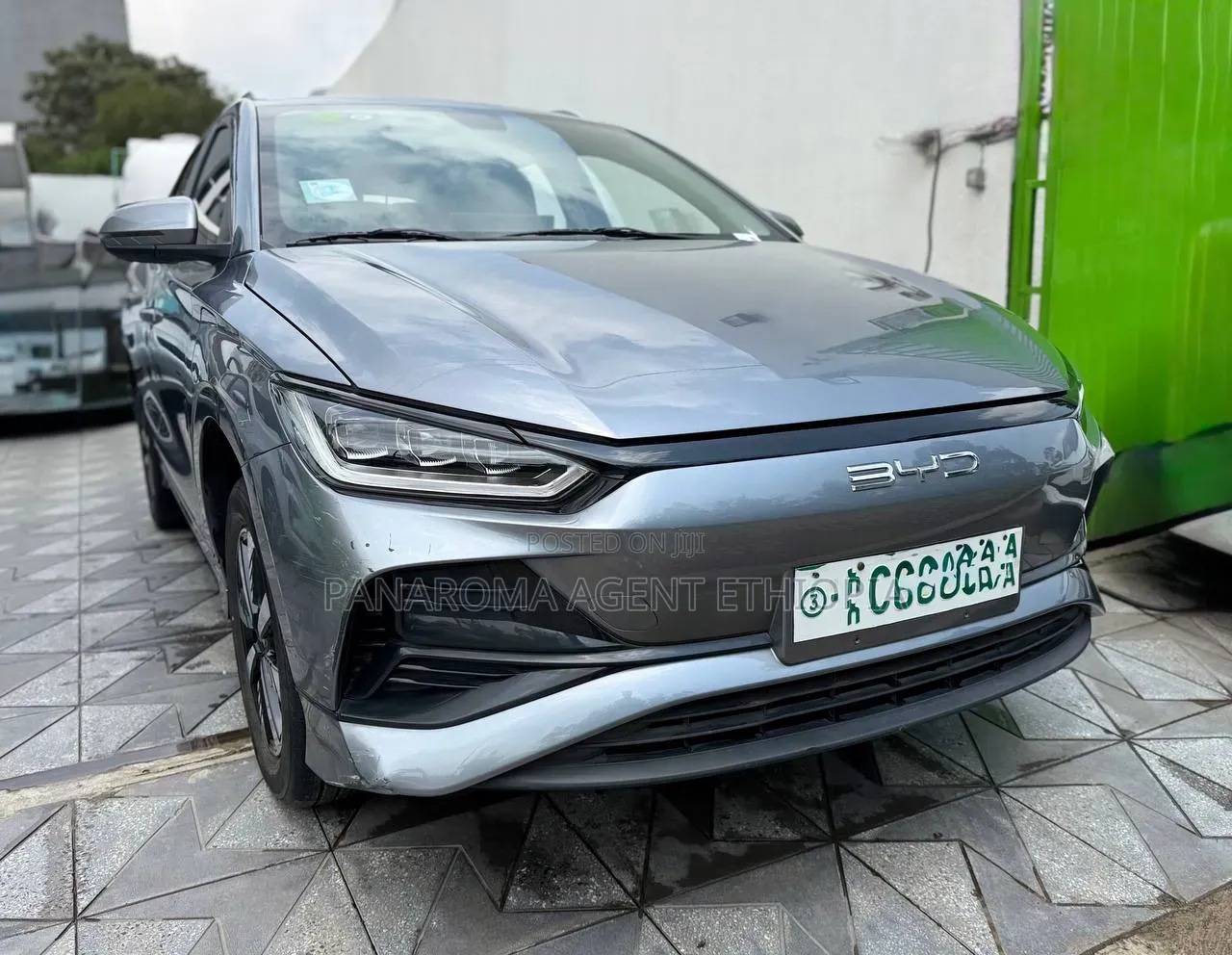 BYD E2 43 kWh 94 hp FWD 2025 Gray