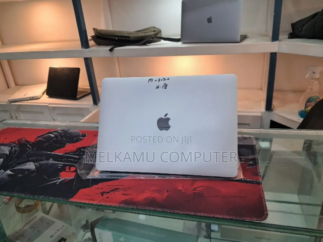 New Laptop Apple MacBook Pro 2020 M1 16GB Apple M1 SSD 1T