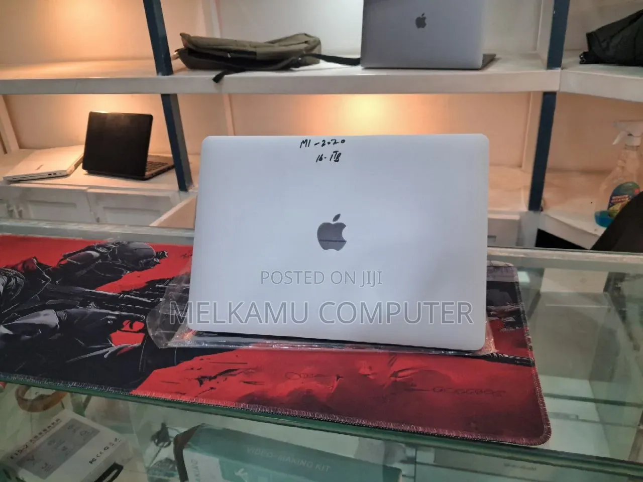 New Laptop Apple MacBook Pro 2020 M1 16GB Apple M1 SSD 1T