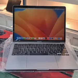 New Laptop Apple MacBook Pro 2020 M1 16GB Apple M1 SSD 256GB