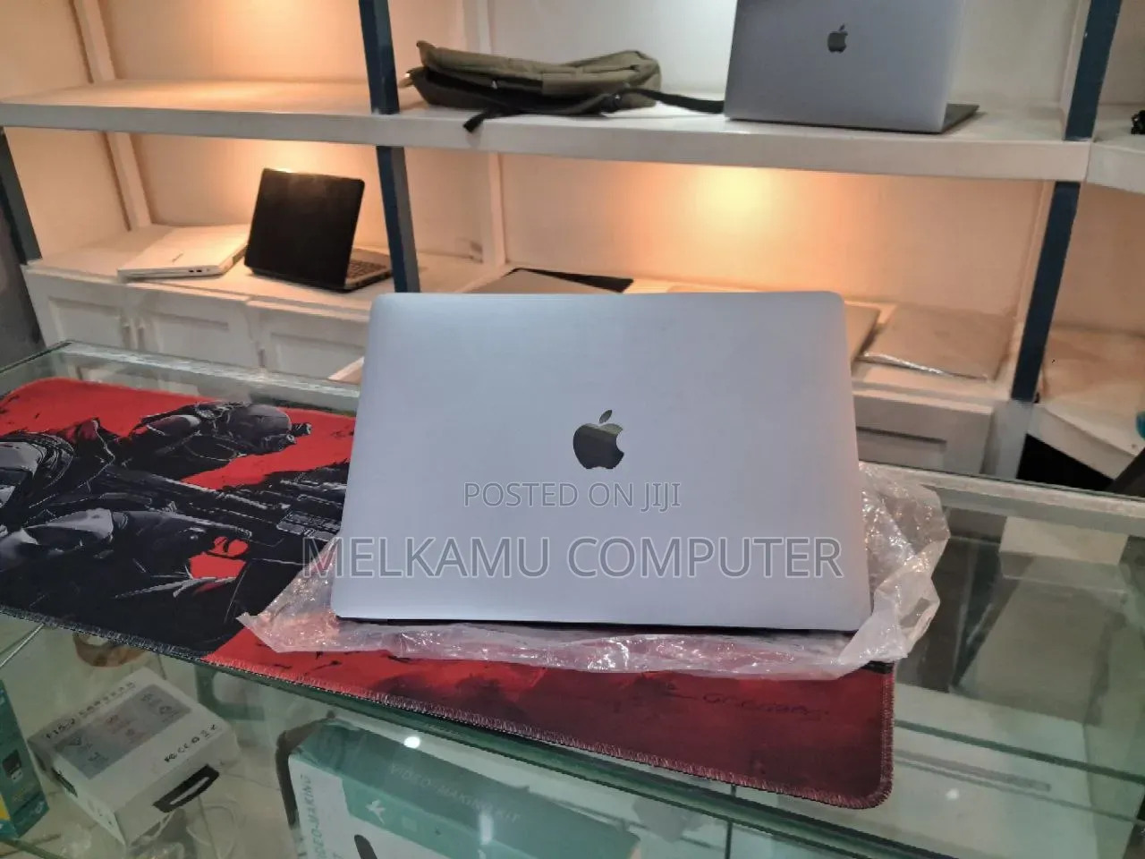 New Laptop Apple MacBook Pro 2020 M1 16GB Apple M1 SSD 256GB