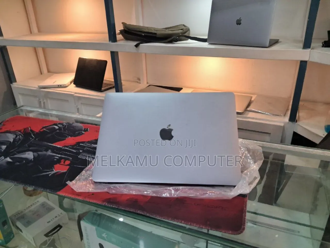 New Laptop Apple MacBook Pro 2020 M1 16GB Apple M1 SSD 256GB