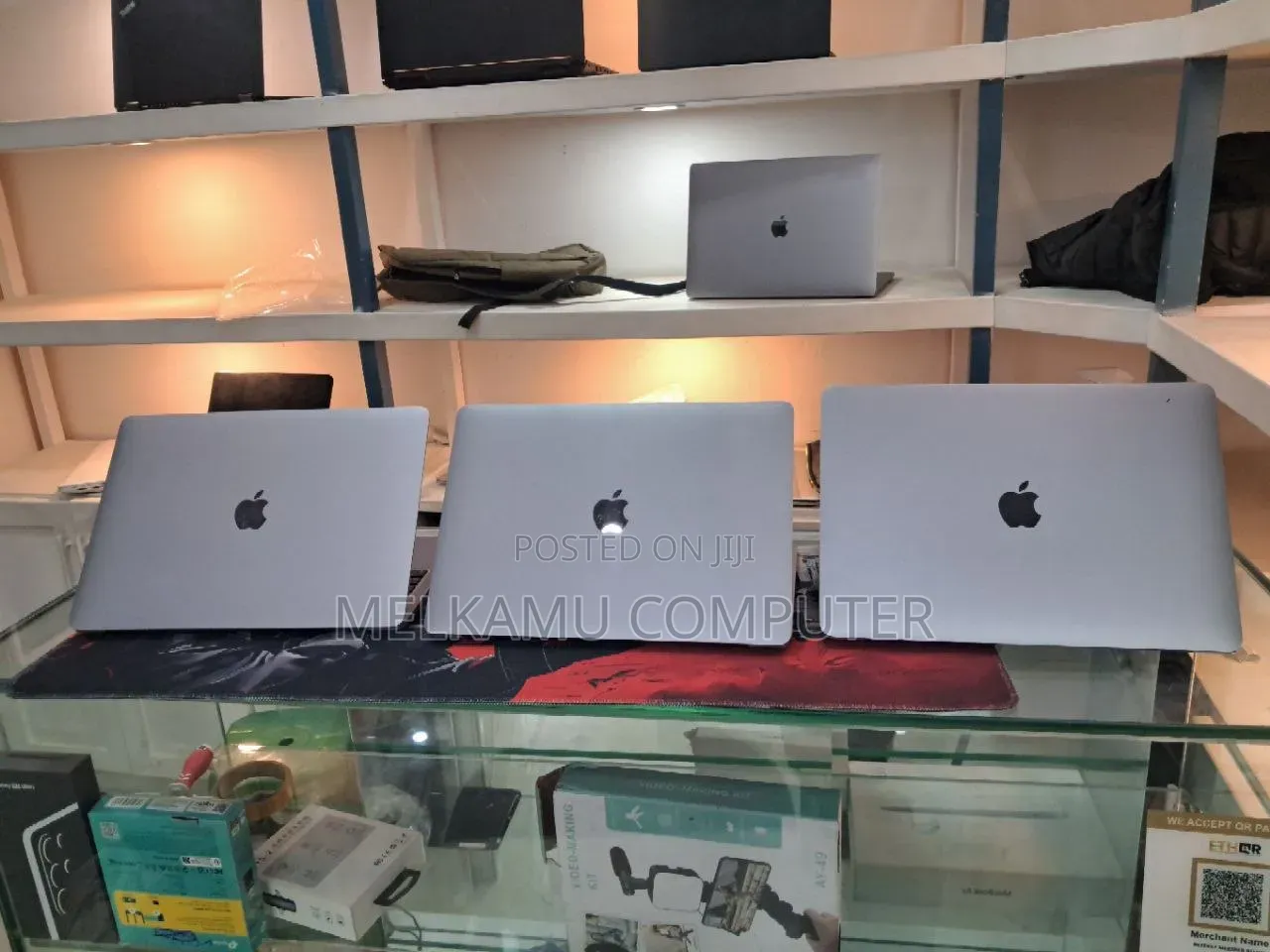 New Laptop Apple MacBook Air 2020 M1 8GB Apple M1 SSD 256GB