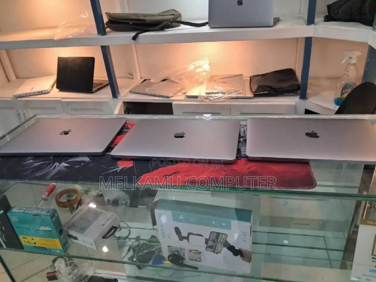 New Laptop Apple MacBook Air 2020 M1 8GB Apple M1 SSD 256GB