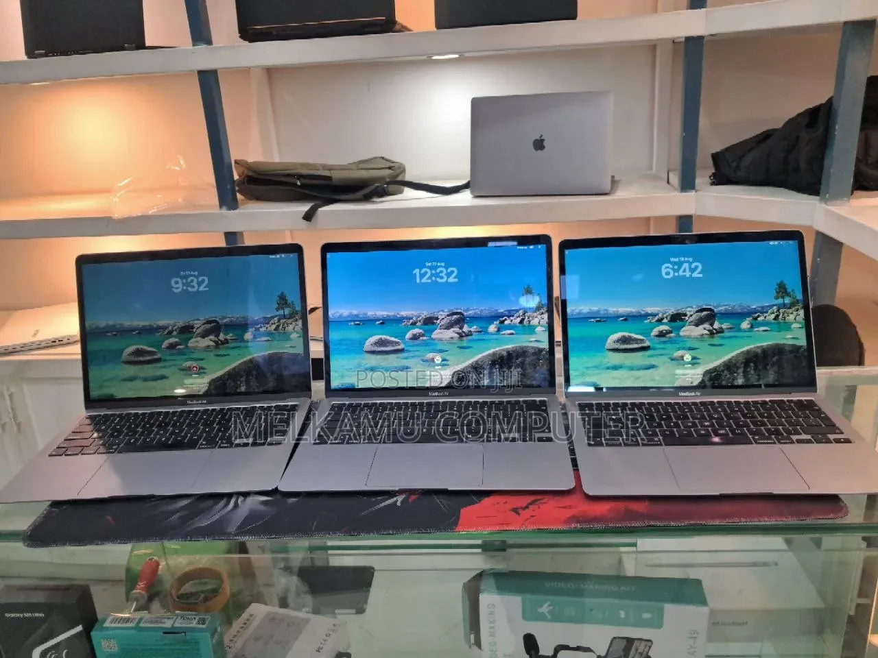 New Laptop Apple MacBook Air 2020 M1 8GB Apple M1 SSD 256GB