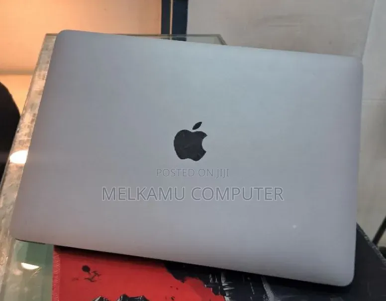 New Laptop Apple MacBook Air 2020 M1 16GB Apple M1 SSD 256GB
