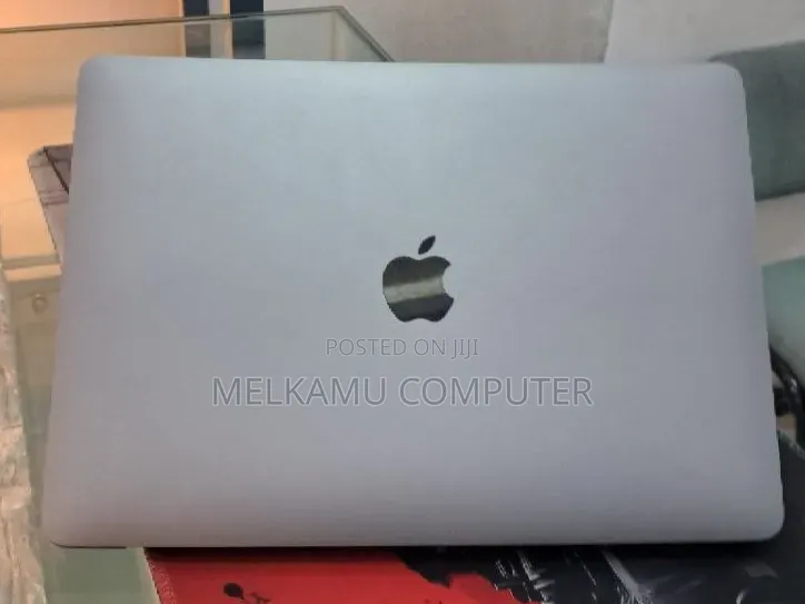 New Laptop Apple MacBook Air 2020 M1 16GB Apple M1 SSD 256GB
