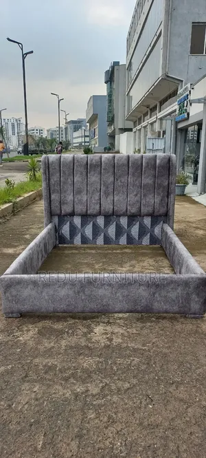 1.50 Tapiseri Bed
