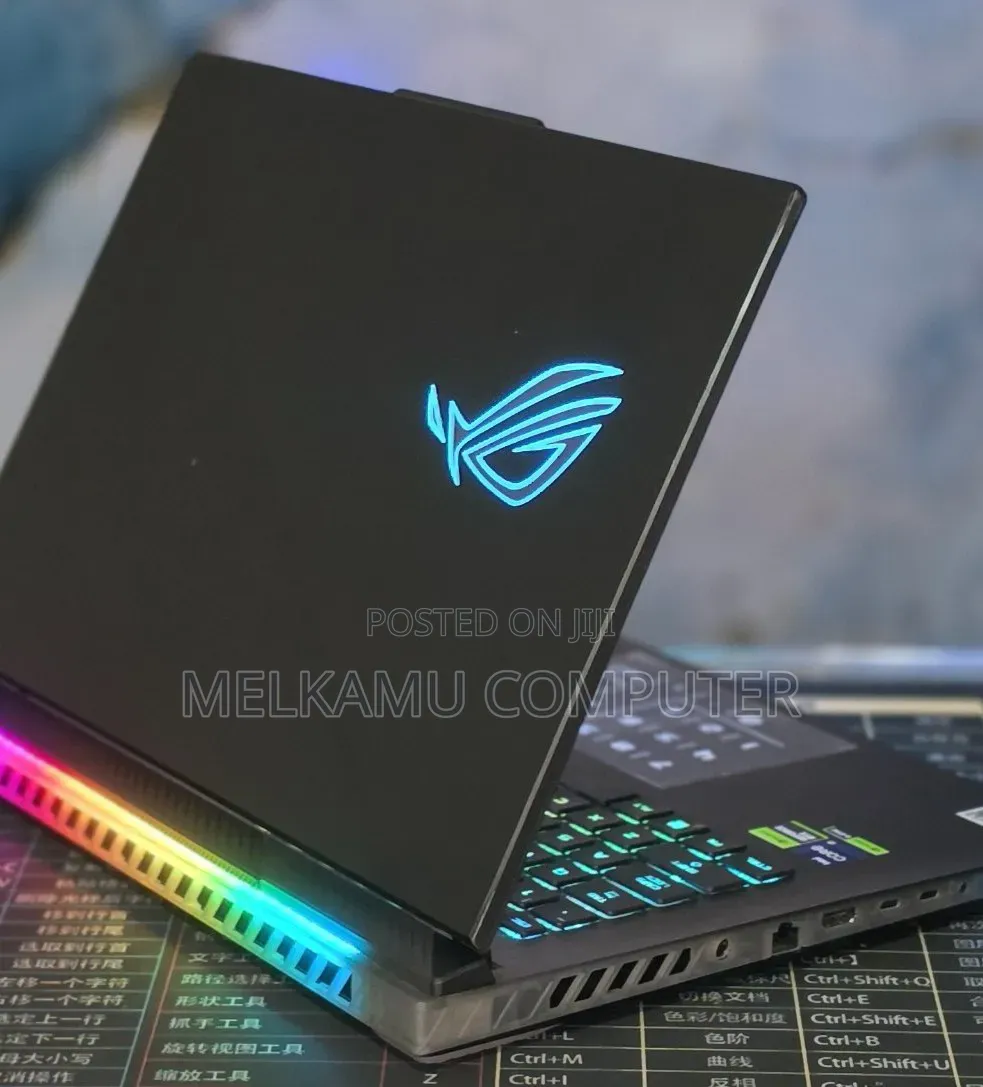 New Laptop Asus ROG Strix G16 16GB Intel Core i9 SSD 1T