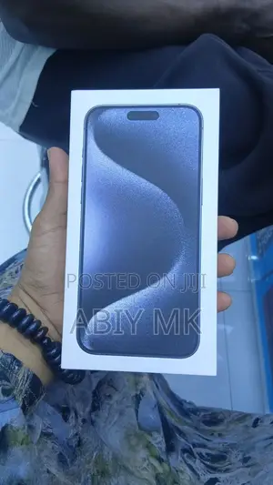 New Apple iPhone 15 Pro Max 512 GB Silver