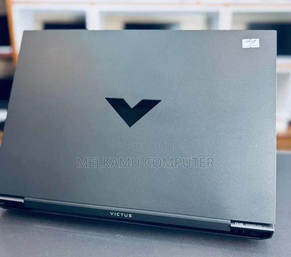 New Laptop HP Victus 16 16GB Intel Core i7 SSD 512GB