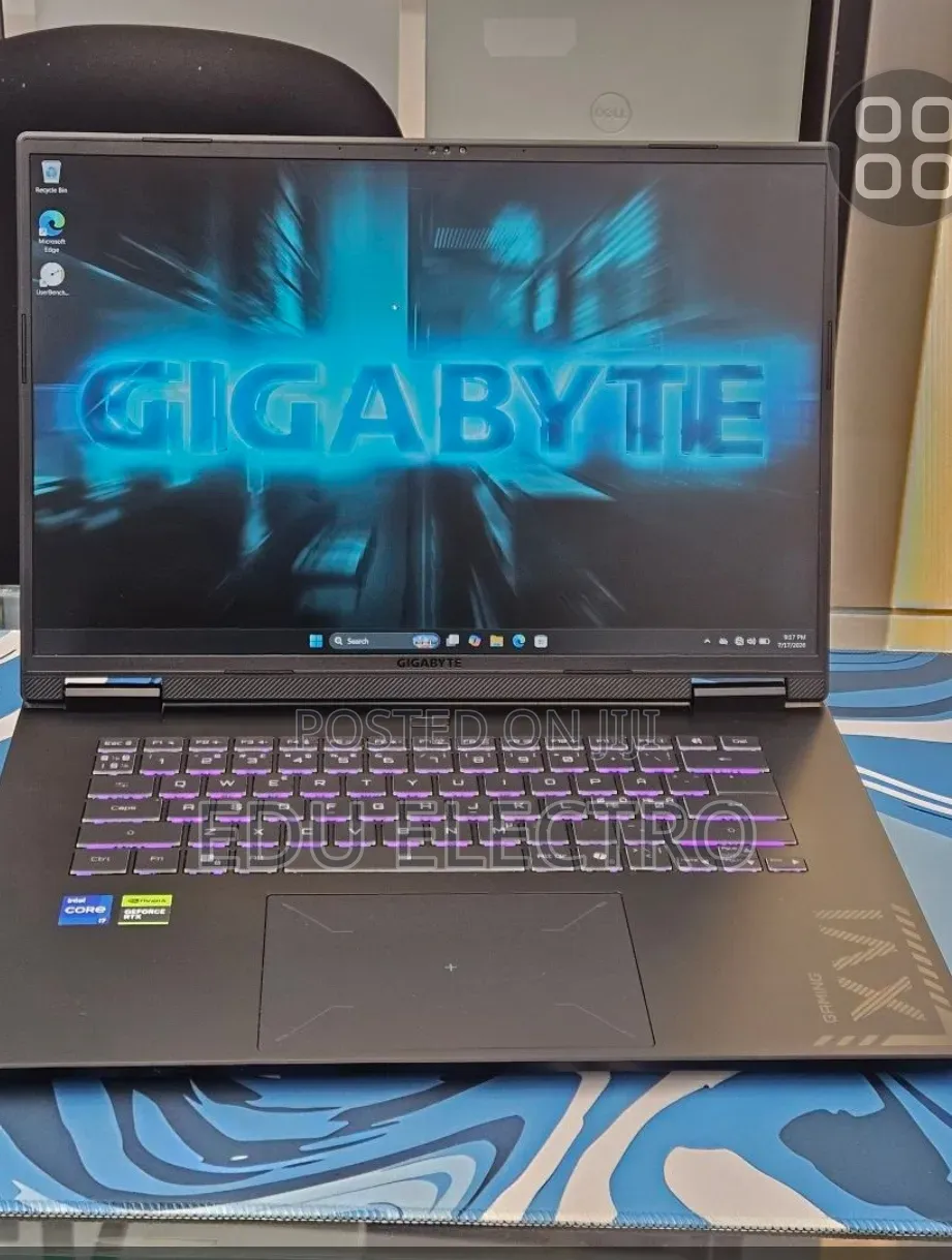 New Laptop Gigabyte GAMING A16 16GB Intel Core i7 SSD 1T