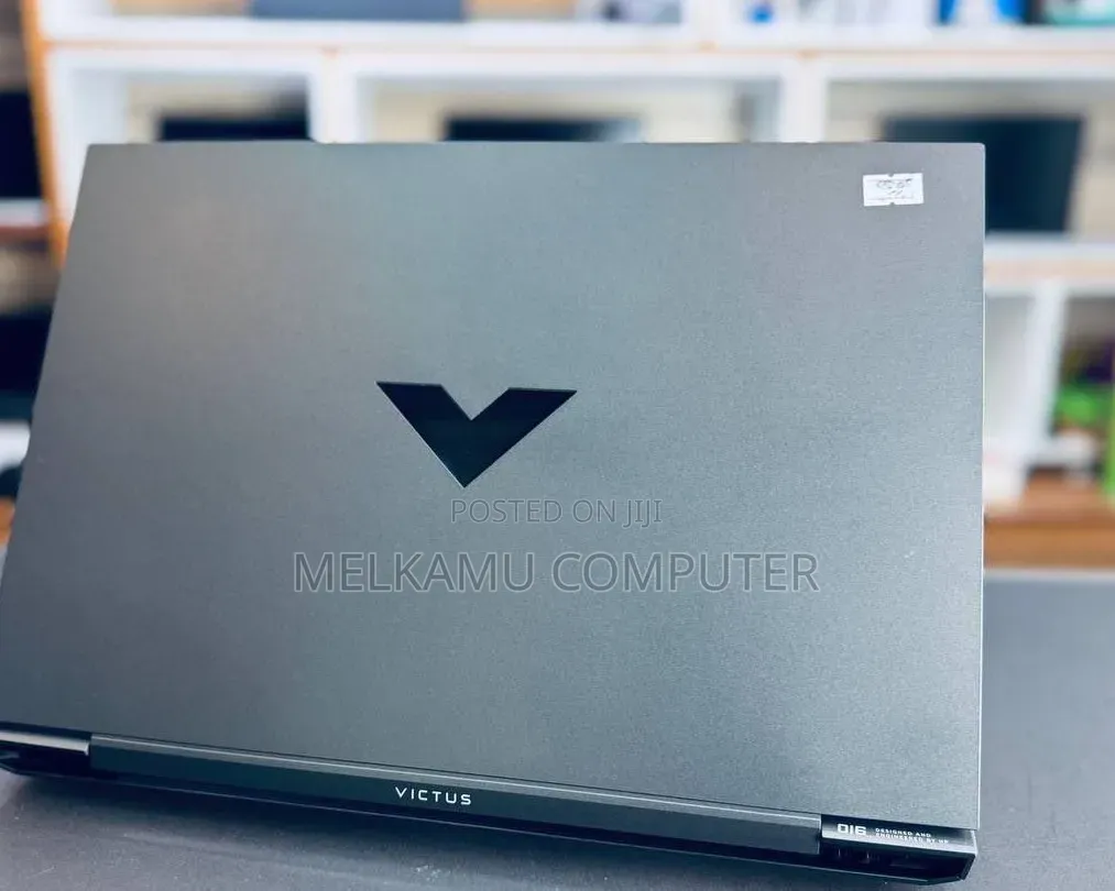New Laptop HP Victus 16 16GB Intel Core i7 SSD 512GB