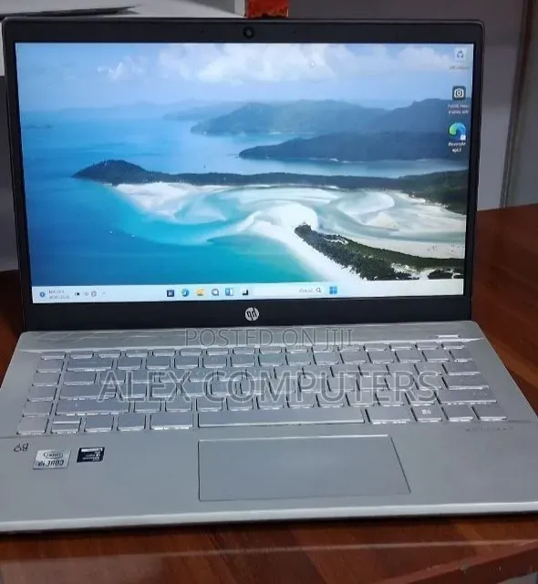 New Laptop HP Pavilion 15 8GB Intel Core i5 SSD 512GB