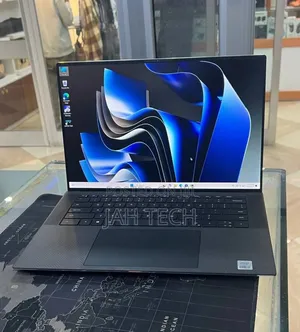 New Laptop Dell XPS 15 16GB Intel Core i7 SSD 512GB