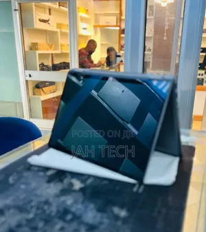 New Laptop HP OmniBook X Flip 14" 16GB Intel Core Ultra 7 SSD 1T