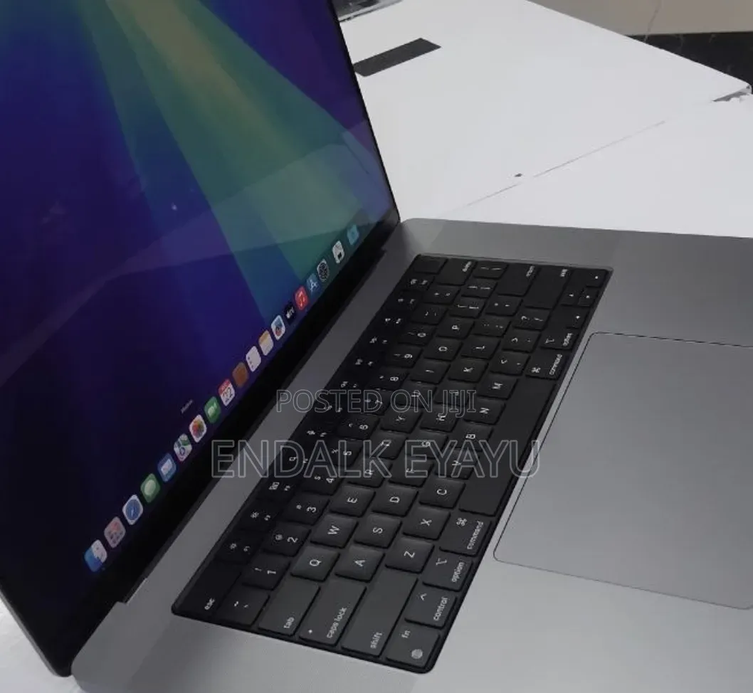 New Laptop Apple MacBook Pro 2021 M1 Max 16GB Apple M1 Max SSD 1T