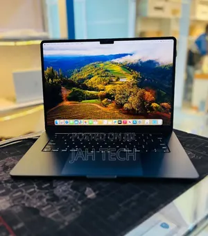 New Laptop Apple MacBook Air 2024 M3 8GB Apple M3 SSD 256GB