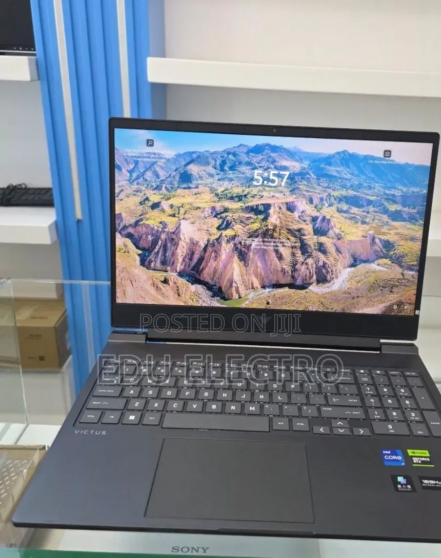 New Laptop HP Victus 16 16GB Intel Core i7 SSD 1T