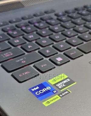 New Laptop Asus ROG Strix G18 16GB Intel Core i9 SSD 1T