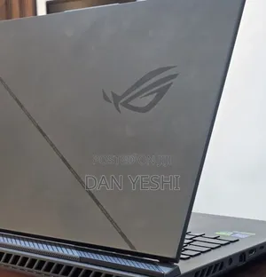 New Laptop Asus ROG Strix G18 16GB Intel Core i9 SSD 1T