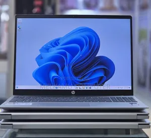New Laptop HP Pavilion 15 8GB Intel Core Ultra 5 SSD 512GB