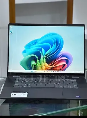 New Laptop HP OmniBook X Flip 16" 16GB Intel Core Ultra 7 SSD 1T