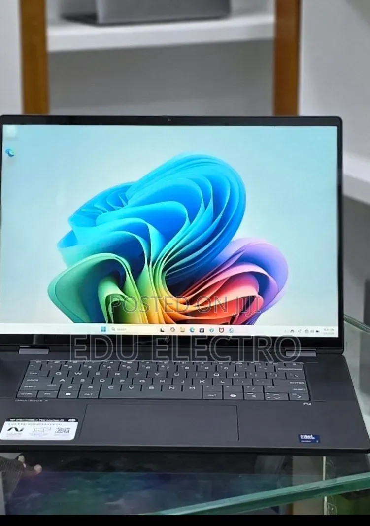 New Laptop HP OmniBook X Flip 16" 16GB Intel Core Ultra 7 SSD 1T