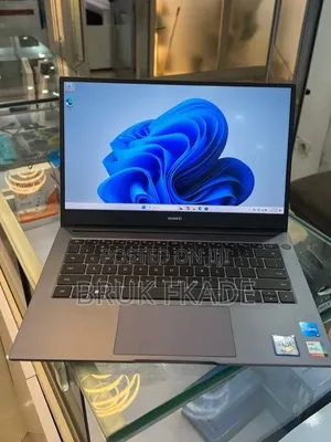 New Laptop Huawei 16GB Intel Core i5 SSD 512GB