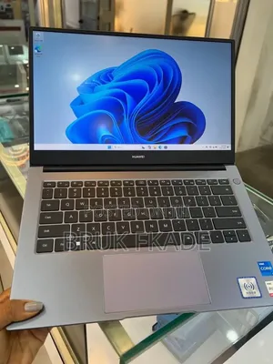 New Laptop Huawei 16GB Intel Core i5 SSD 512GB