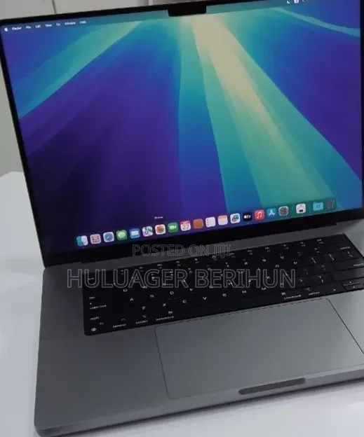 New Laptop Apple MacBook Pro 2021 M1 Max 32GB Apple M1 Max SSD 1T