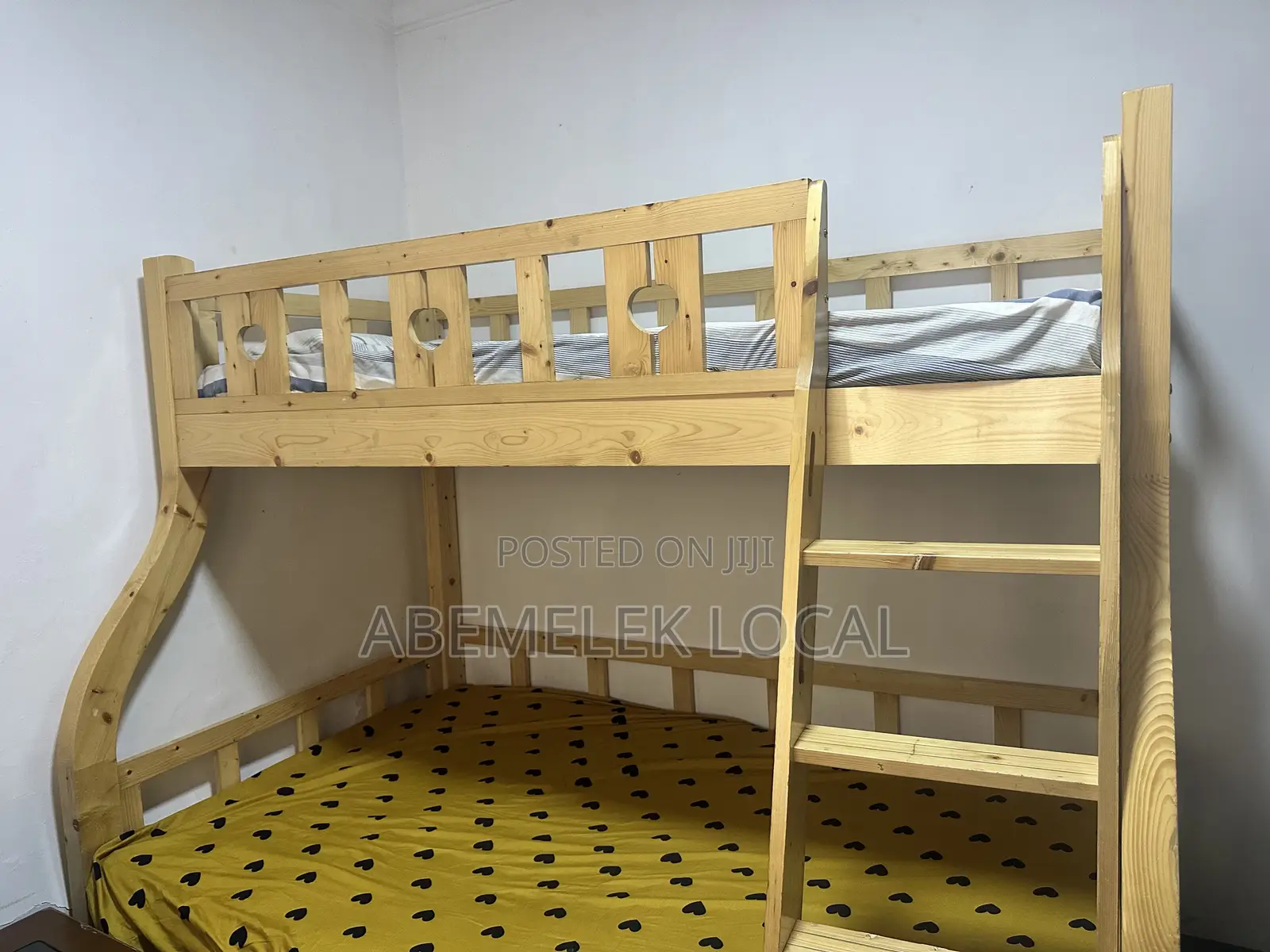 Double Bed