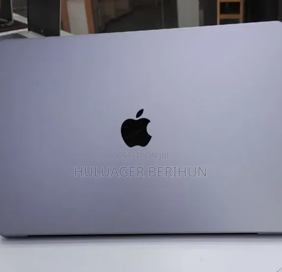New Laptop Apple MacBook Pro 2021 M1 32GB Apple M1 Pro SSD 1T