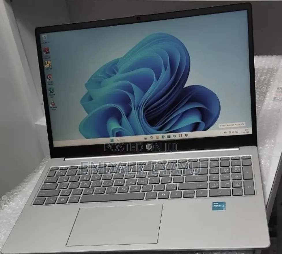 New Laptop HP 8GB Intel Core i3 SSD 256GB