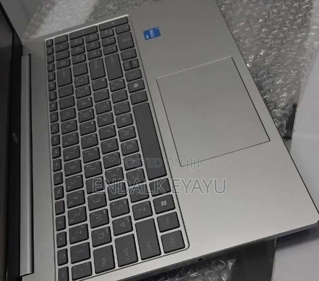 New Laptop HP 8GB Intel Core i3 SSD 256GB
