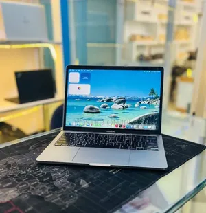 New Laptop Apple MacBook Pro 2022 M2 8GB Apple M2 SSD 512GB