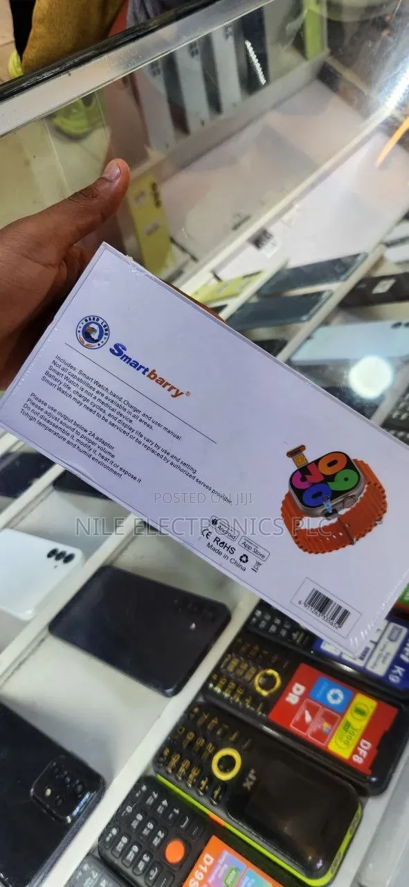 Smartbarry SM401 Is a Feature-Rich 4G Smartwatch