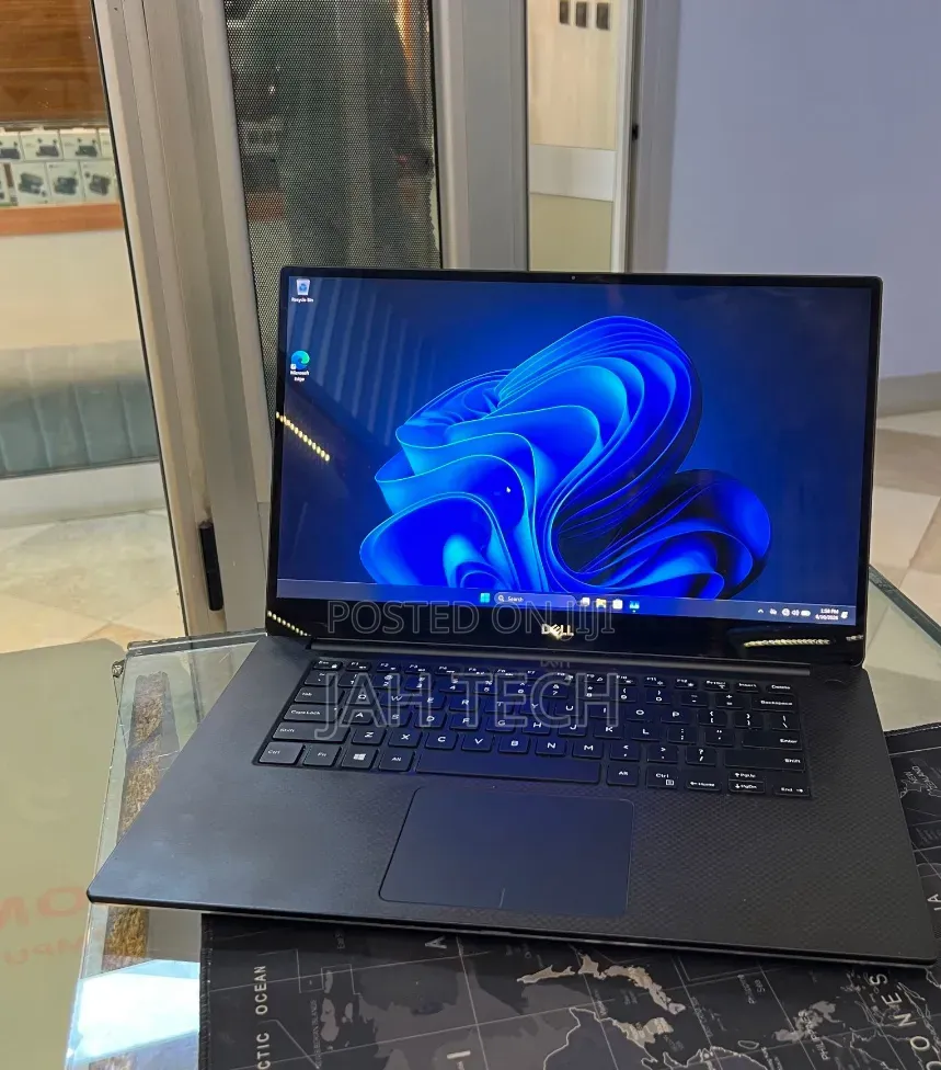 New Laptop Dell XPS 15 16GB Intel Core i7 SSD 512GB