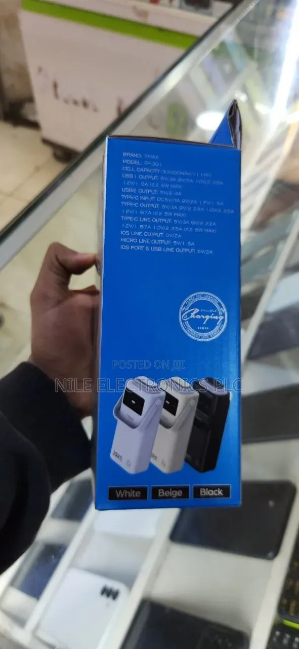 T-Max TP-301 Is a Heavy-Duty Portable Charger 30,000mAh