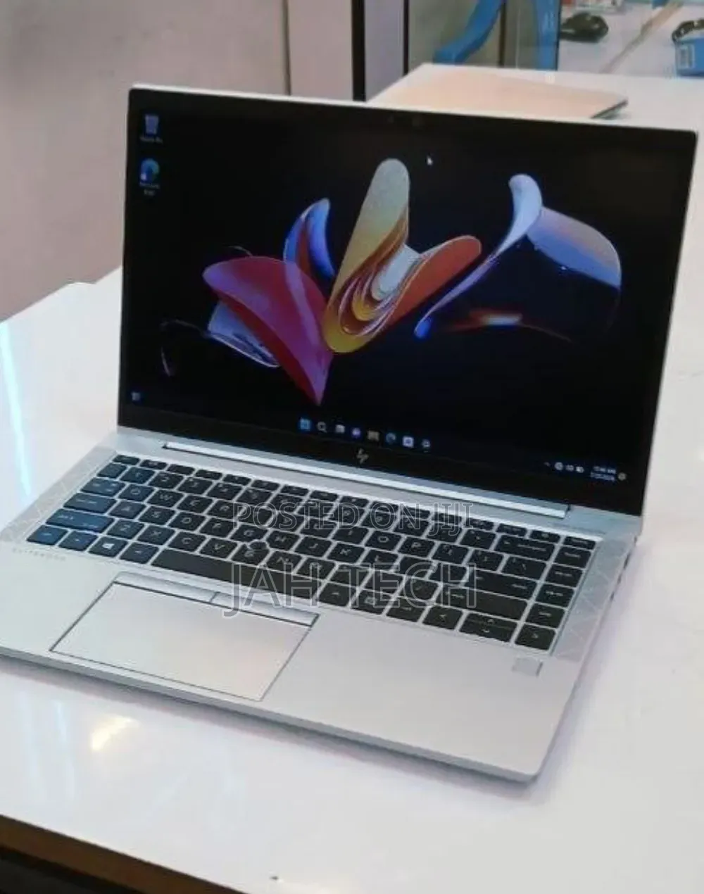 New Laptop HP EliteBook 840 G7 16GB Intel Core i5 SSD 512GB